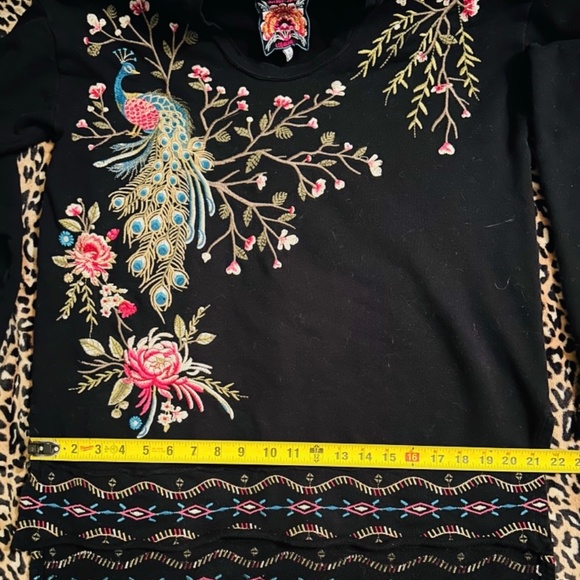 Johnny Was Los Angles- peacock embroidered black long sleeved top - Picture 2 of 8